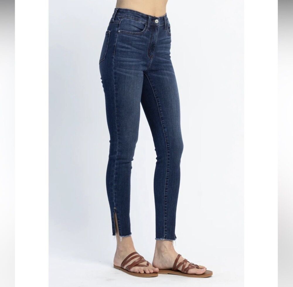 Judy Blue Slit Raw Hem Jeans 25